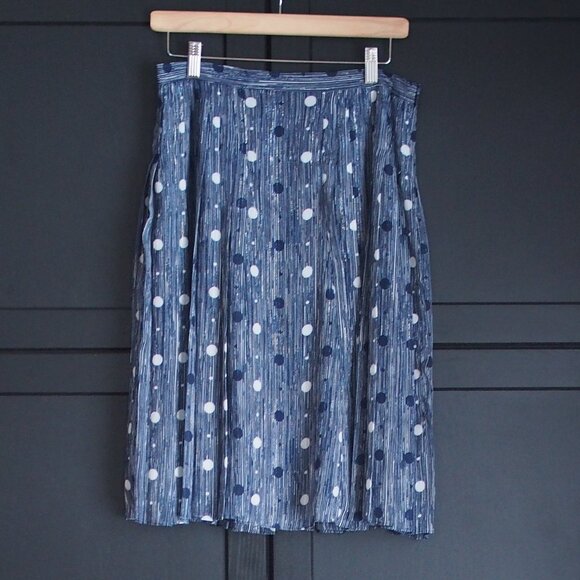 🌷Kate Hill | Petite 2-Piece Sleeveless Blouse and Pleated Skirt - Picture 4 of 6